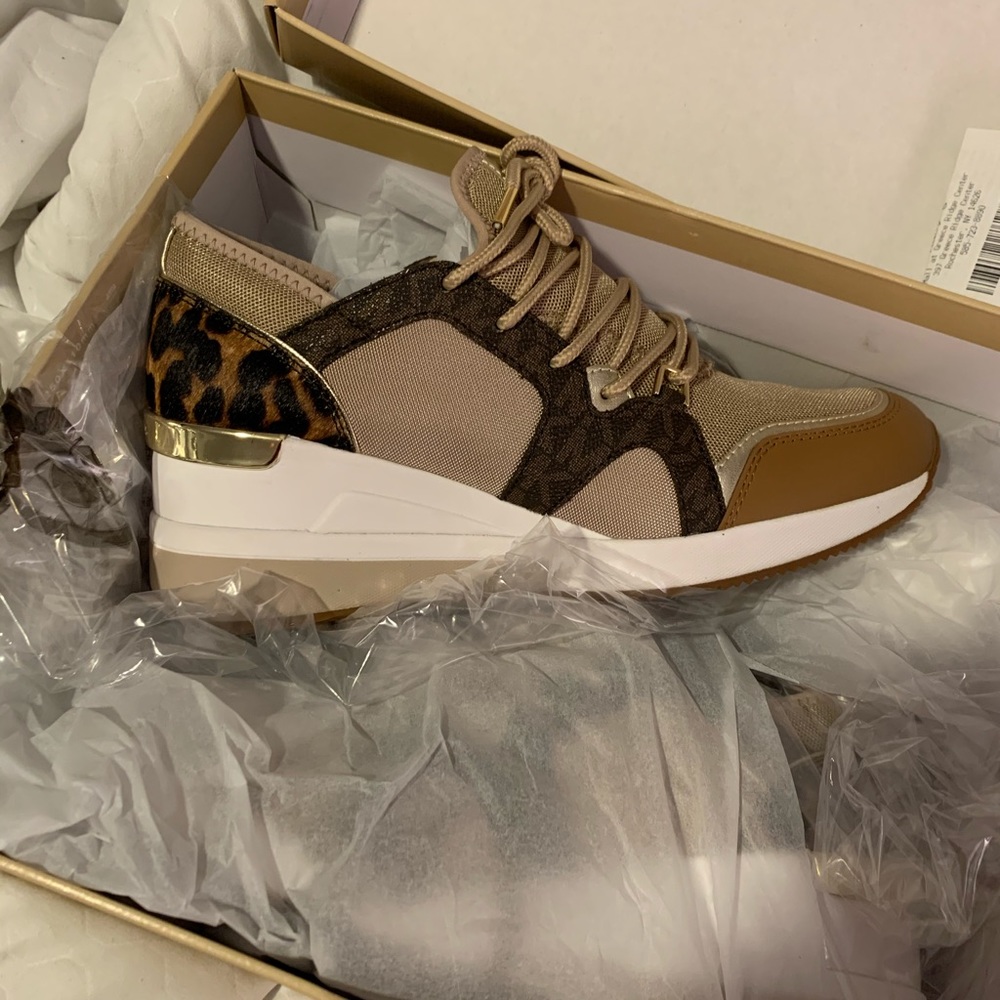 Michael Kors Sneakers size 8 women